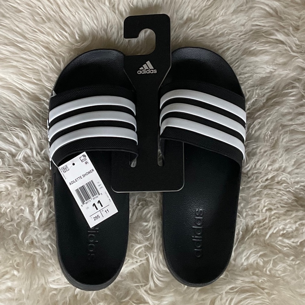 Adidas Men’s sz. 11 Slides!